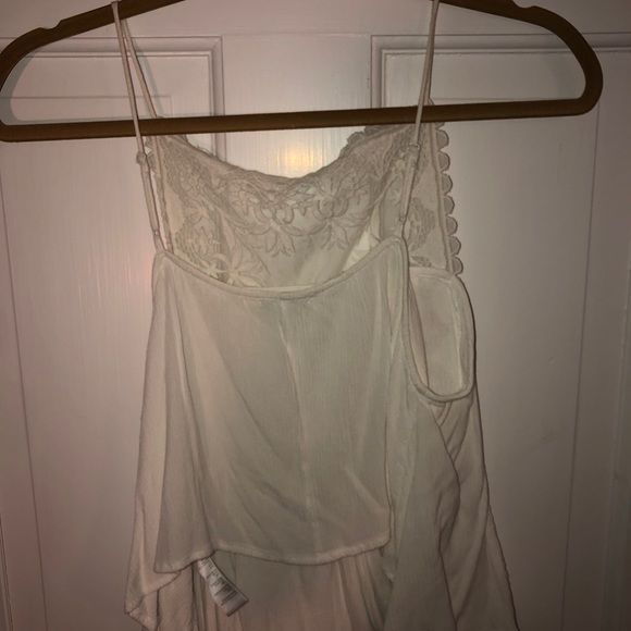 Urban Outfitters White Top - Picture 2 of 3